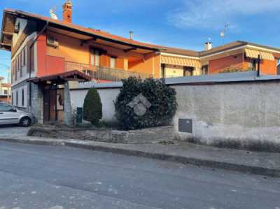 Villa in Vendita a Foglizzo via Lamarmora 1