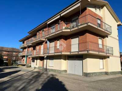 Appartamento in Vendita a Grinzane Cavour via Dei Platani 1