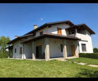 Villa in Vendita a Lesegno via Guglielmo Marconi