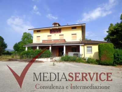 Villa in Vendita a Peveragno via Beinette