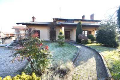 Villa in Vendita a Cuneo