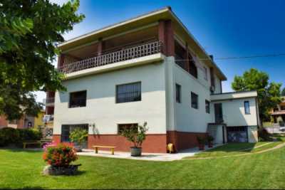 Villa in Vendita a Mombercelli Corso Asti 501