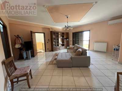 Appartamento in Vendita a Lizzano via Principe Umberto 185