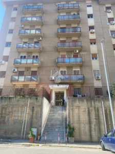 Appartamento in Vendita a Palermo via Bronte 72