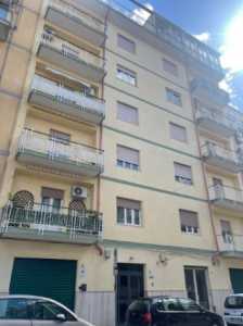 Appartamento in Vendita a Palermo via Monfenera