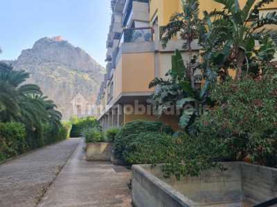 Appartamento in Vendita a Palermo via Imperatore Federico