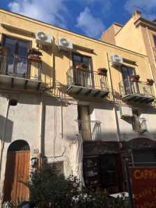 Appartamento in Vendita a Cefalù via Umberto i 24