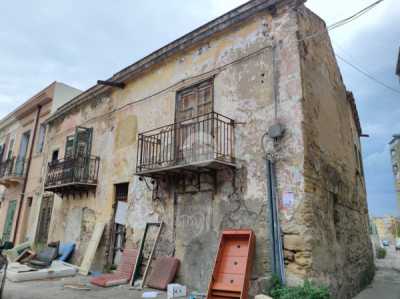 Palazzo Stabile in Vendita a Palermo via Brancaccio 222