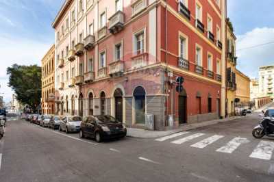 Appartamento in Vendita a Cagliari via Sassari 54