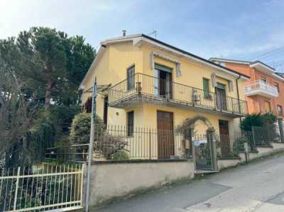 Villa in Vendita ad Asti via Pompilio Grandi 24