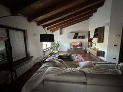 Appartamento in Vendita a Castelletto di Branduzzo via Nuove 4