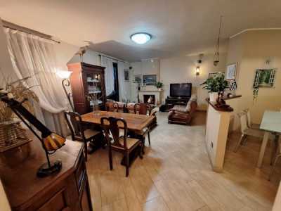 Appartamento in Vendita a Cava Manara via Giuseppe Giusti