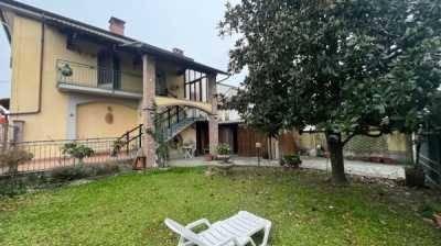 Villa in Vendita a Bressana Bottarone via Argine 93