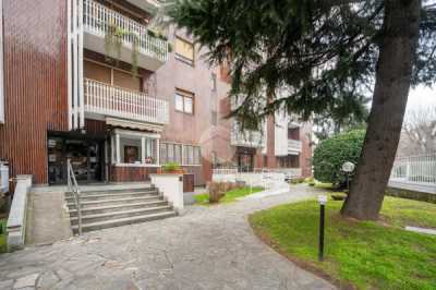 Appartamento in Vendita a Milano via Broni 28