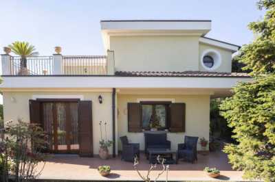 Villa in Vendita a Trecastagni via Dott a Barbagallo 34