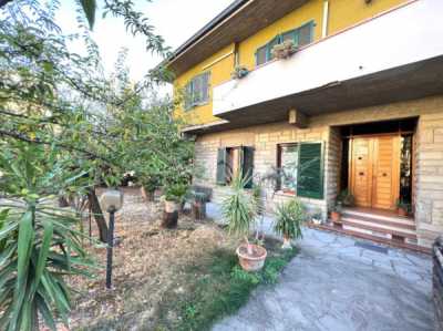 Villa in Vendita a Campi Bisenzio via Chiusa 20