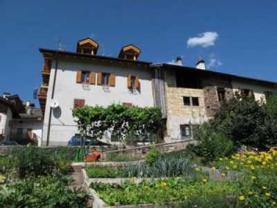Rustico Casale in Vendita a Castello Molina di Fiemme via Trento 9