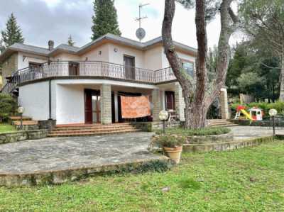 Villa in Vendita a San Casciano in Val di Pesa via Pertreggiaia