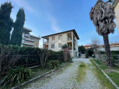 Villa in Vendita a Borgo San Lorenzo via Fratelli Cervi