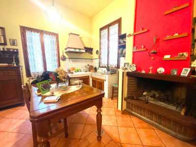 Appartamento in Vendita a Prato via Gioacchino Rossini 25