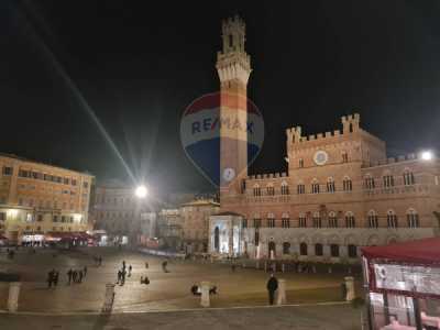Attività Licenze in Affitto a Siena via Dei Termini