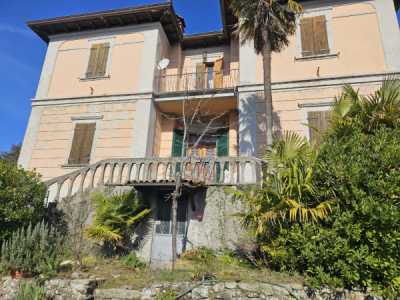 Villa in Vendita a Camporgiano via Amedeo Modigliani 5