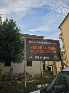 Villa in Vendita ad Arezzo via Redi 78
