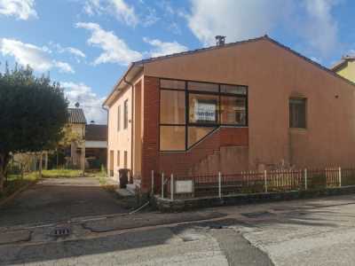 Villa in Vendita a Tuoro sul Trasimeno via del Porto 72 82