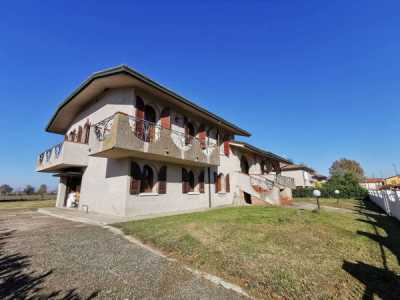 Villa in Vendita a Castelnovo Bariano via Cavo Bentivoglio 0