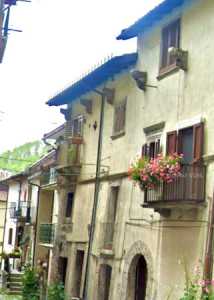 Appartamento in Vendita a Pescasseroli via Porta Piccola
