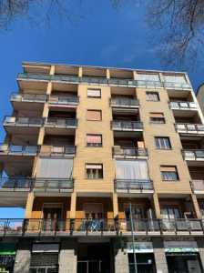Appartamento in Vendita a Torino via Breglio 16