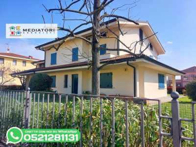 Villa in Vendita a Sorbolo Mezzani via Giovanni Faraboli