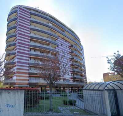 Appartamento in Vendita a Milano via Vincenzo da Seregno 44