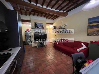 Appartamento in Affitto a Lucca via Burlamacchi 21