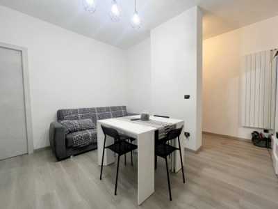 Appartamento in Vendita a Torino via Andrea Sansovino 98
