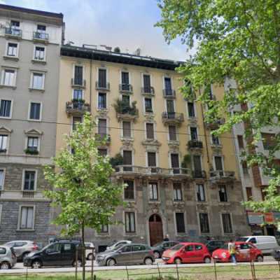 Appartamento in Vendita a Milano Viale Premuda 23