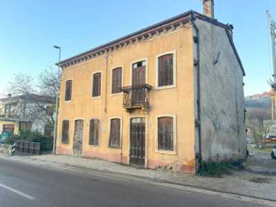 Rustico Casale in Vendita a Roncà Piazza Guglielmo Marconi