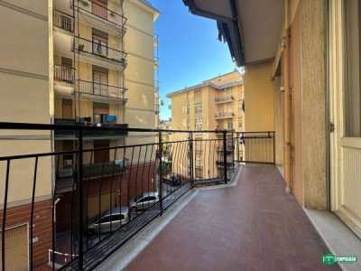 Appartamento in Vendita a Genova via Emanuele Canesi 56