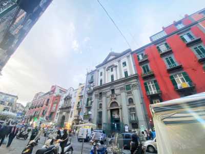 Appartamento in Vendita a Napoli via Dei Vergini 62