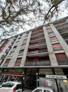 Appartamento in Vendita a Milano via Giambellino 41 a