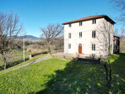 Villa in Vendita a Lucca via Per Gattaiola e Meati