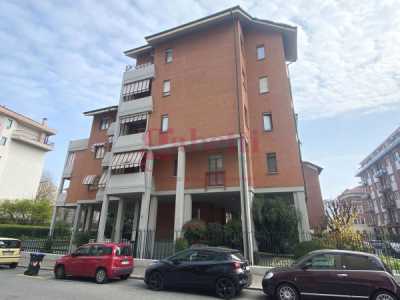 Appartamento in Vendita a Torino via Borgomanero 2