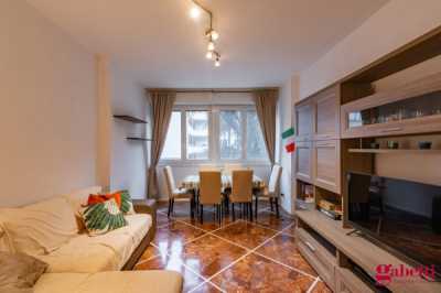 Appartamento in Vendita a Milano via Beldiletto 2