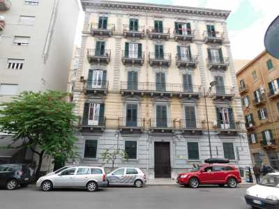 Appartamento in Affitto a Palermo Dante