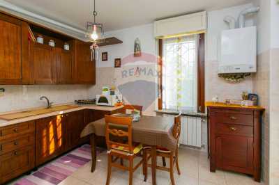 Appartamento in Vendita a Cardano al Campo via del Moncone Moncone