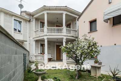 Villa Unifamiliare in Vendita a Dorno via della Brella 1