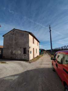 Rustico Casale in Vendita a Lugo San Lorenzo