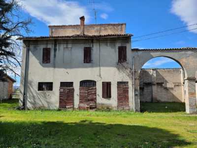 Rustico Casale in Vendita a Montechiarugolo via Argini Nord