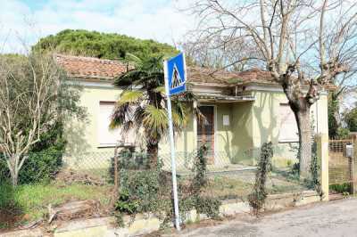 Villa in Vendita a Cervia via Lazio