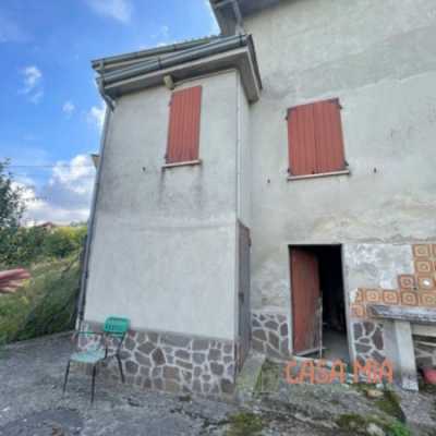 Villa in Vendita a Pianello Val Tidone Gremonti